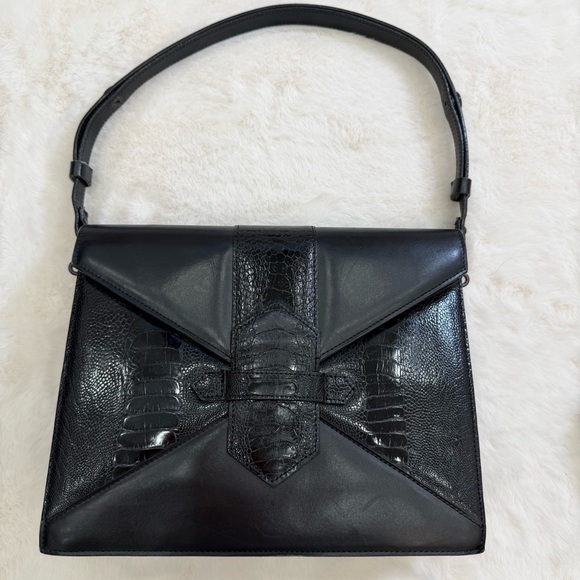 Yves Saint Laurent Black Croc-Embossed Shoulder Bag - Picture 1 of 11